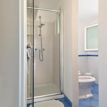 1 Bedroom Nice In Rg Apartment